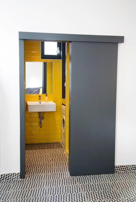 Atelier 7 / Stylish, Bright, Quiet Budapest