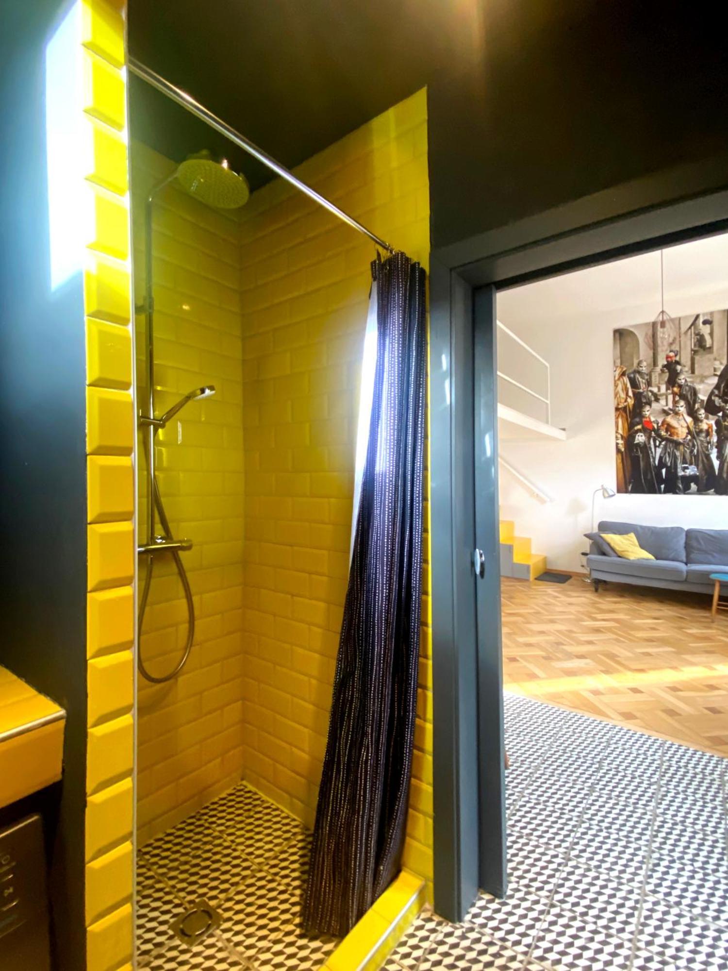 Atelier 7 / Stylish, Bright, Quiet