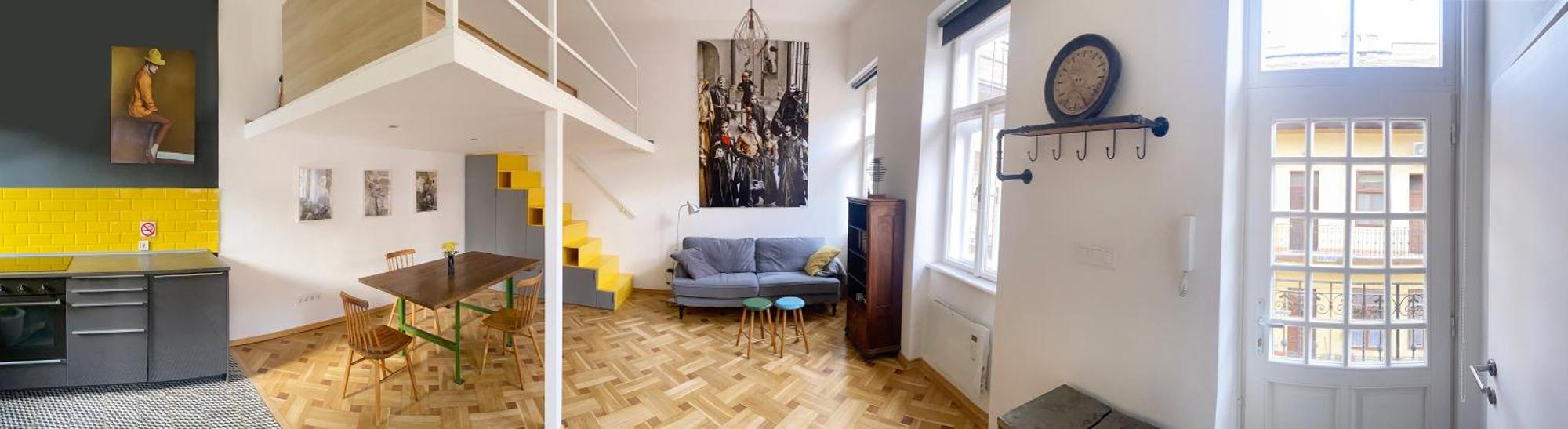 Atelier 7 / Stylish, Bright, Quiet Budapest