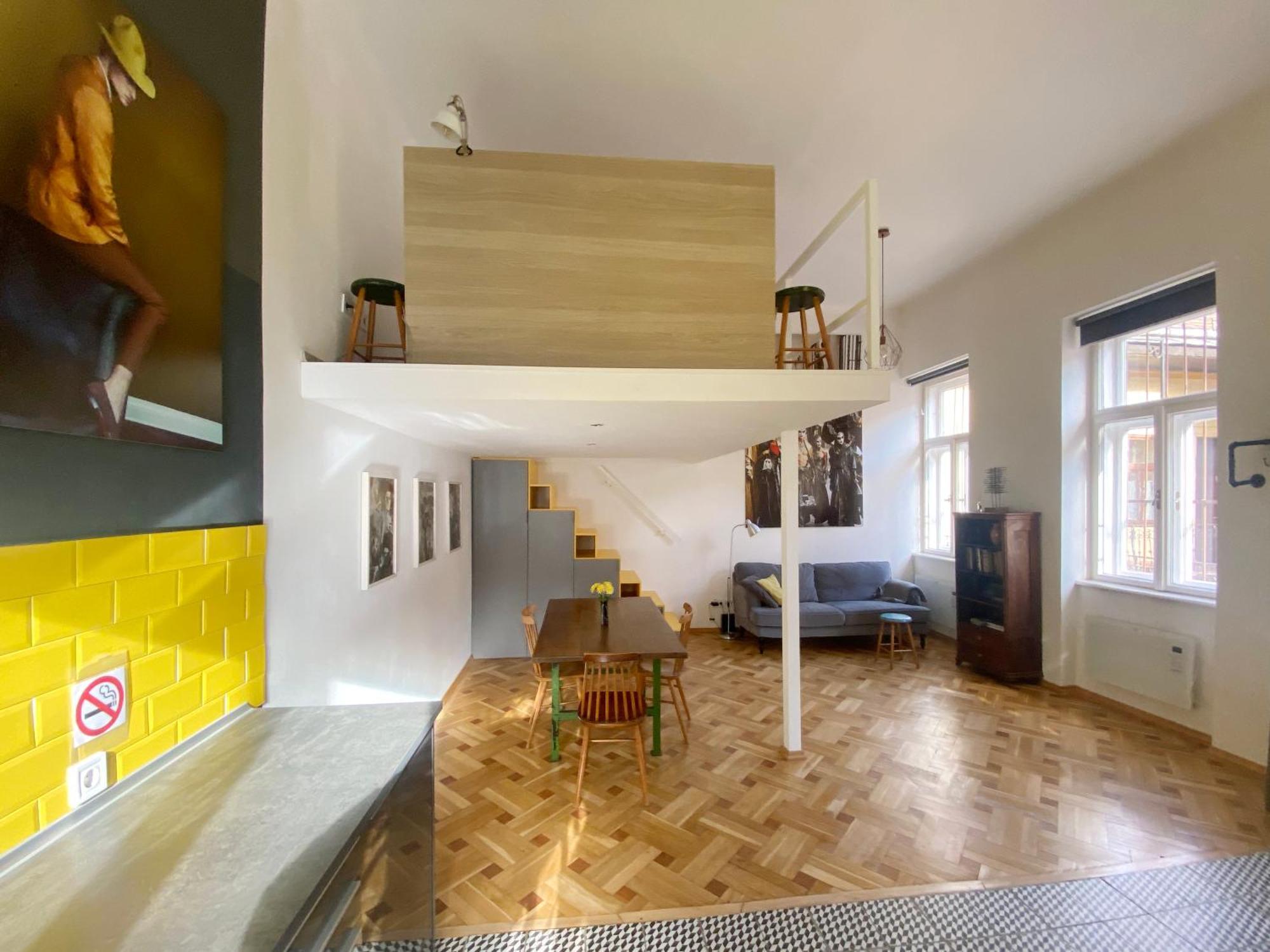 Apartment Atelier 7 / Stylish, Bright, Quiet