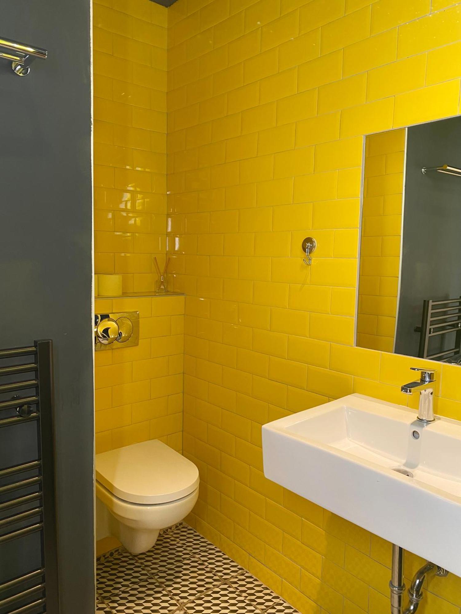 Atelier 7 / Stylish, Bright, Quiet Budapest