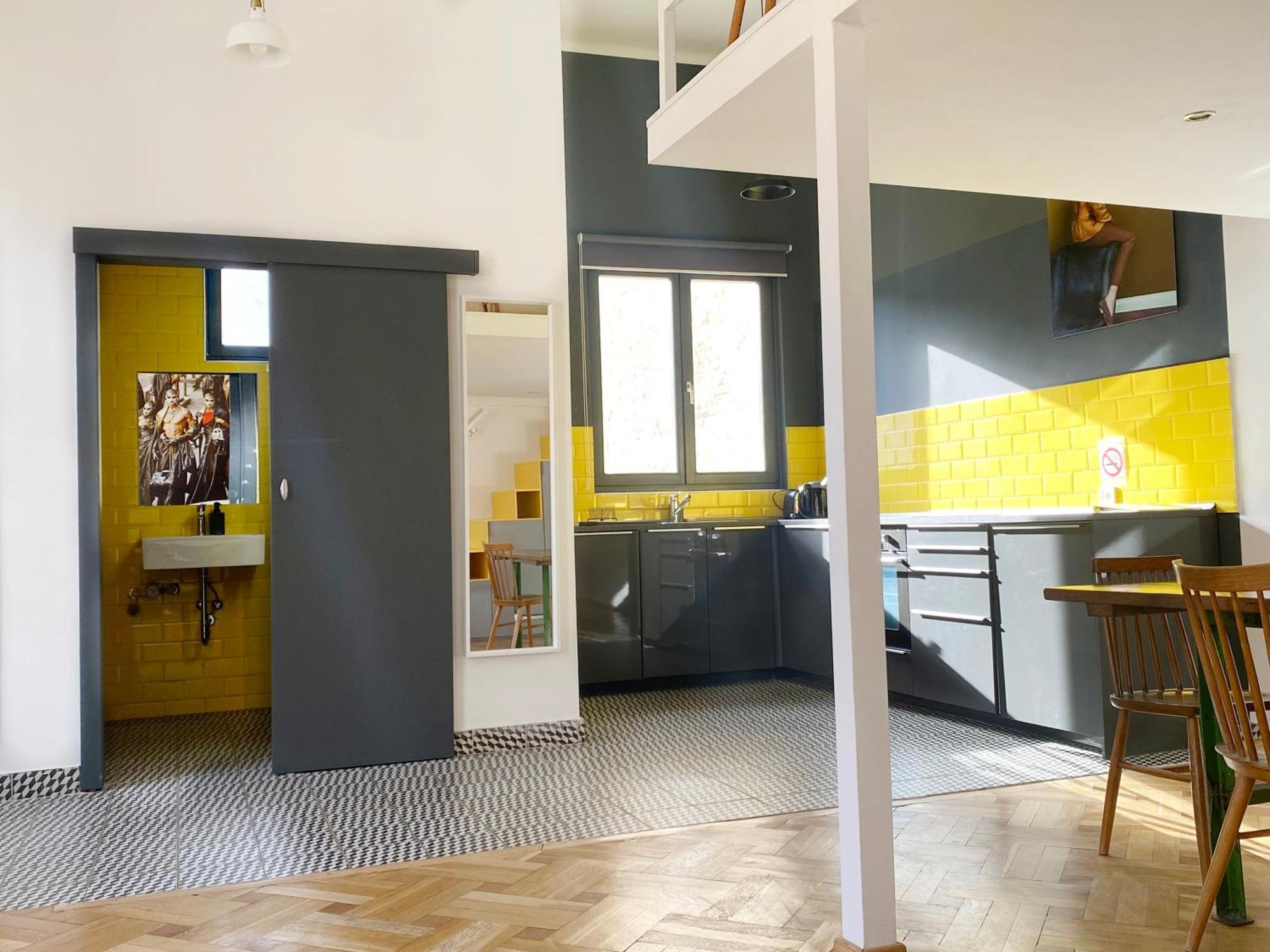 Apartment Atelier 7 / Stylish, Bright, Quiet *